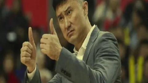 门兴半场落后三球，德甲赛场上演神奇逆转，3-3战平！